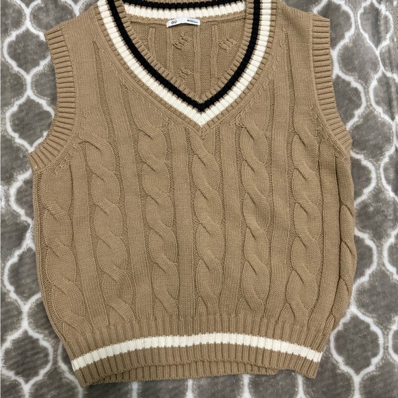 Cable Knit V-Neck Sweater Vest in Tan - Picture 1 of 3